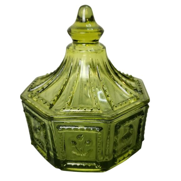 Vintage 8-Sided Imperial Butterpat Glass Candy Dish w/ Lid Birds & Hearts Green - Picture 2 of 8